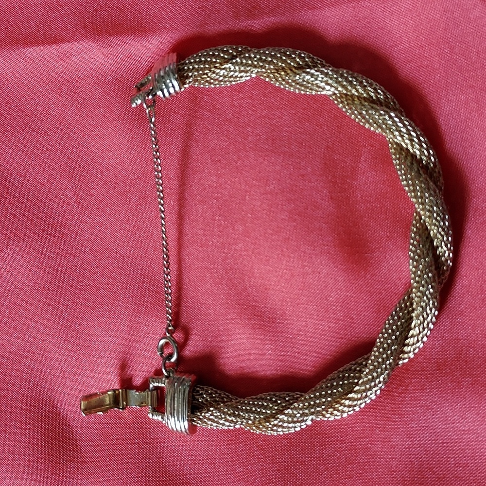 Goldtone bracelet